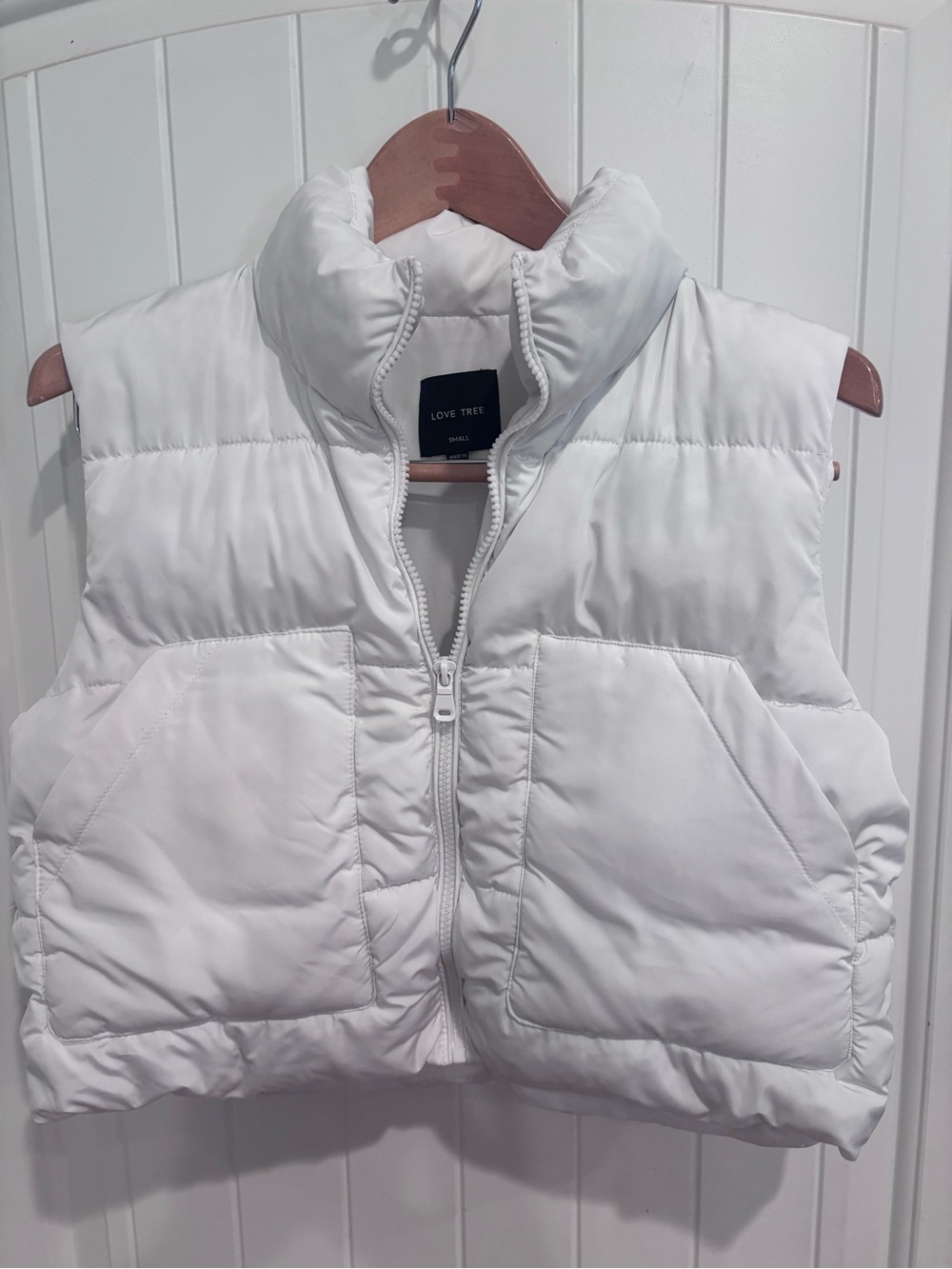 Love Tree White Puffer Vest with Stand Collar
